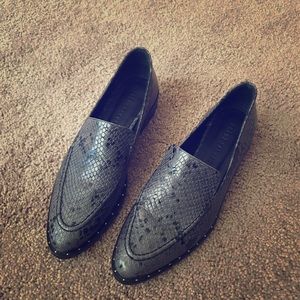 NWOB Freda Salvador Light Loafers size 7